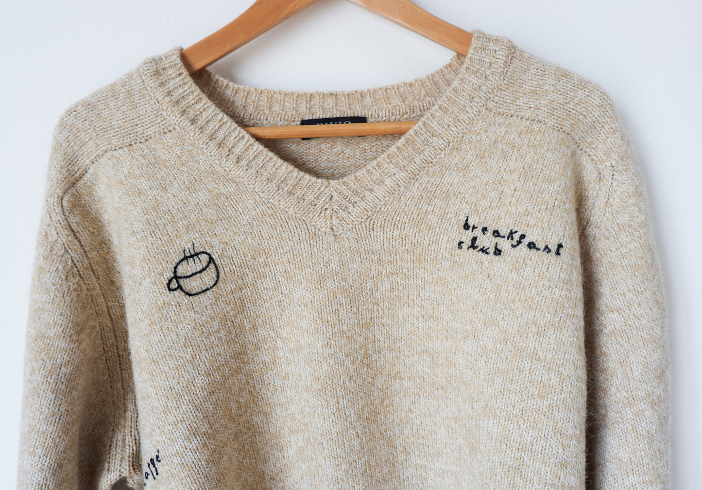 Il maglione colazione (il maglione colazione)