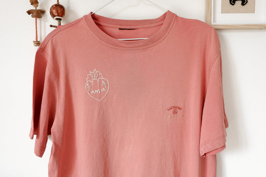 T-shirt ricamata Ansia