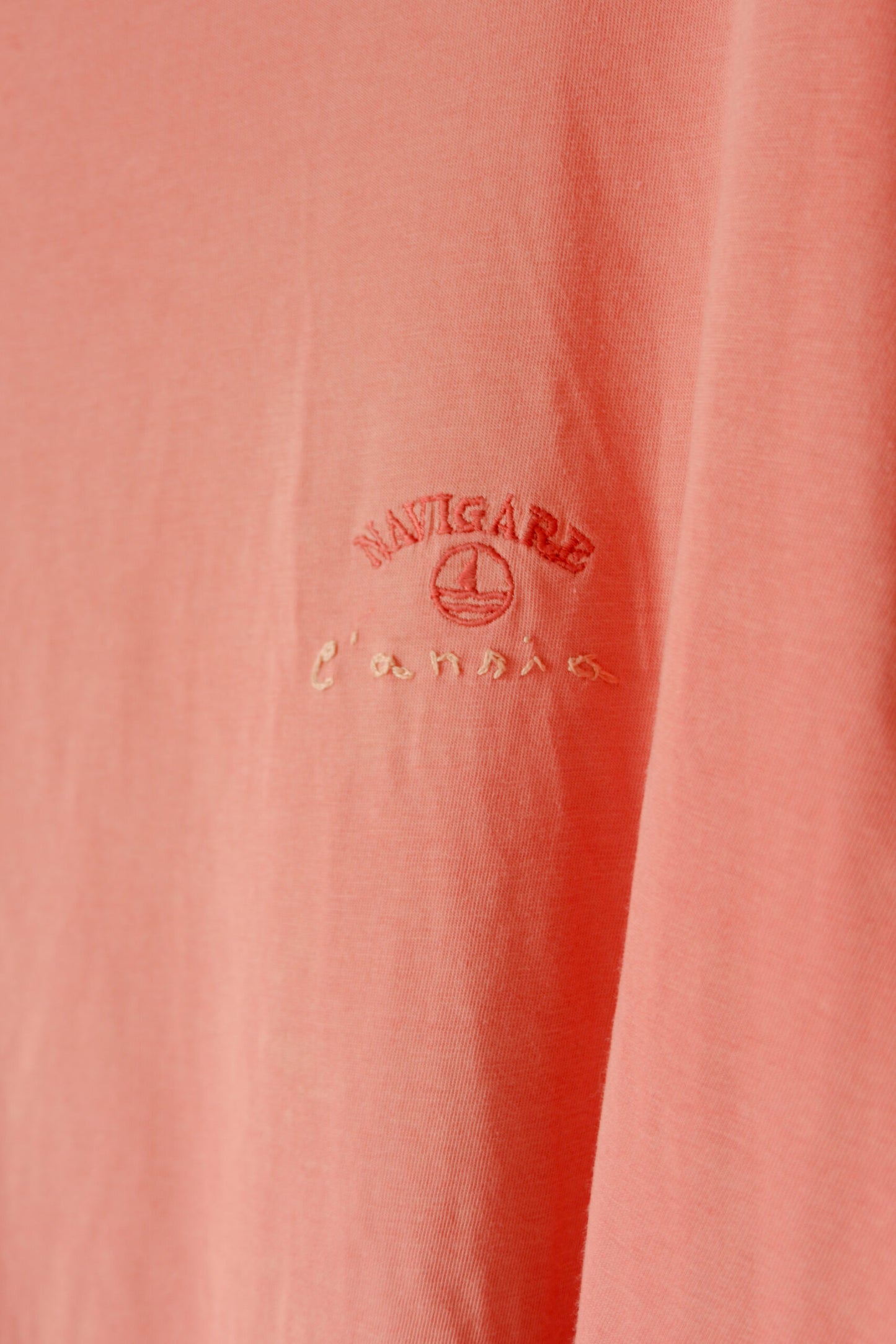 T-shirt ricamata Ansia