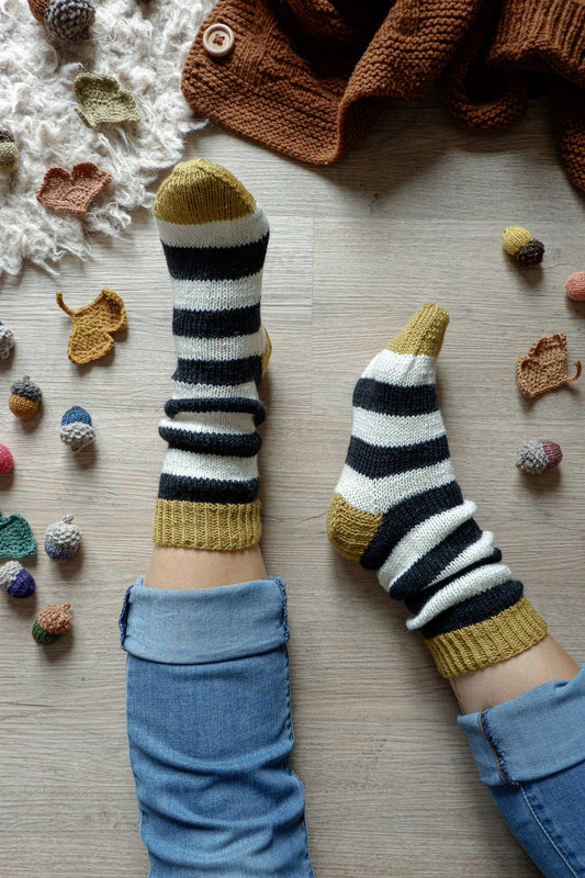 Calzette Lunghe a righe - Pattern digitale