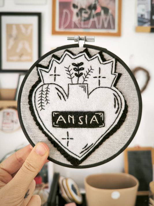 Cuore sacro ansia ricamo con cornice