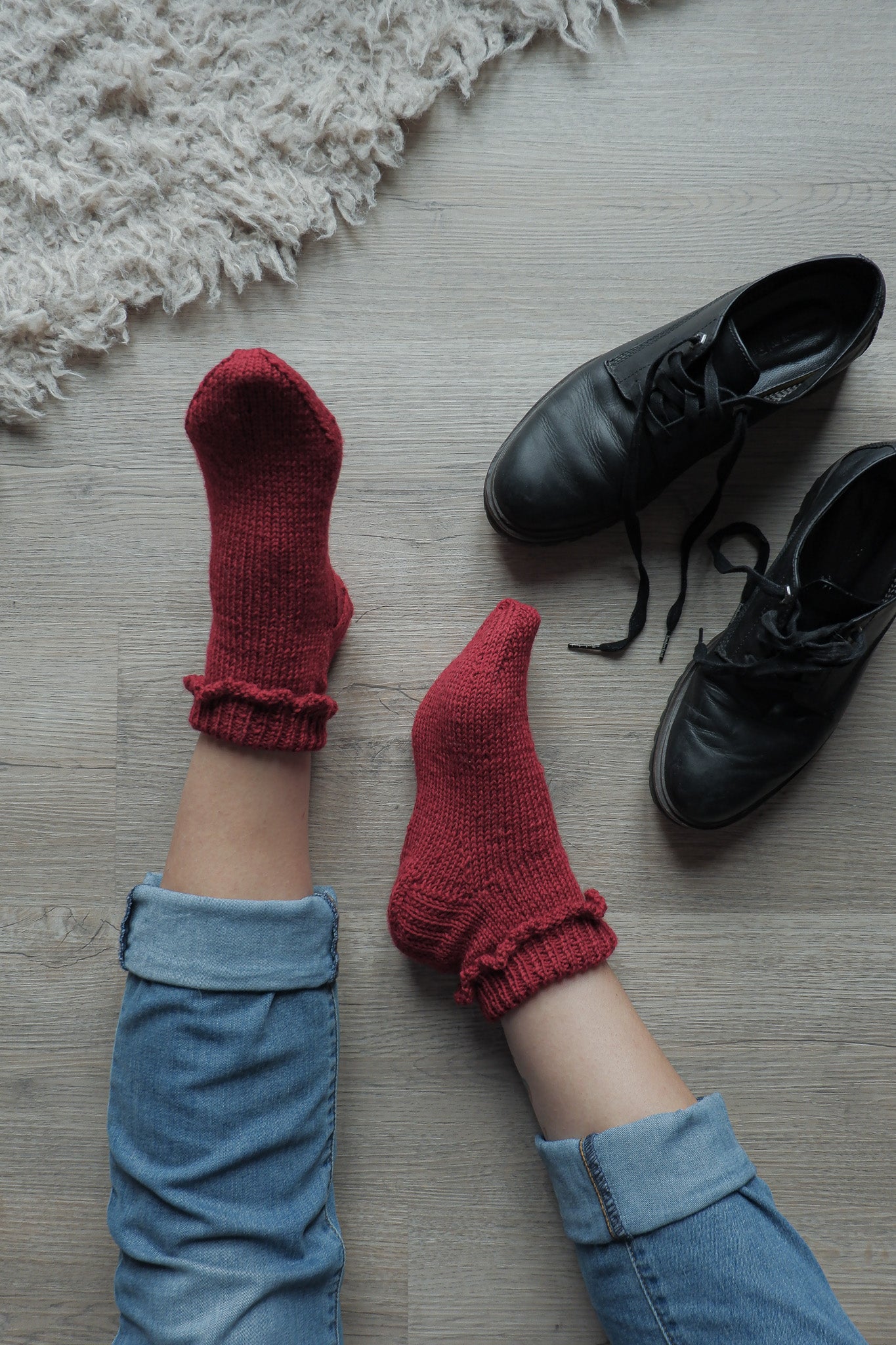 Calze in lana fine a balze